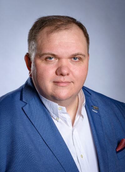 dr Artur Chełstowski