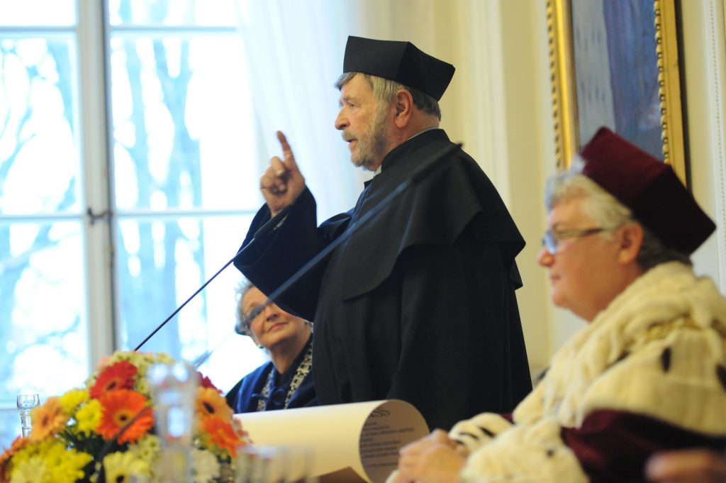 Galeria zdjęć z uroczystości wręczenia dyplomu doktora honoris causa Uniwersytetu Warszawskiego