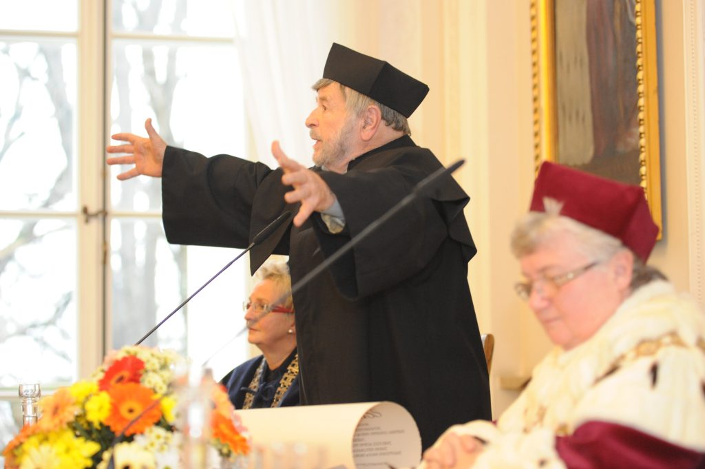 Galeria zdjęć z uroczystości wręczenia dyplomu doktora honoris causa Uniwersytetu Warszawskiego
