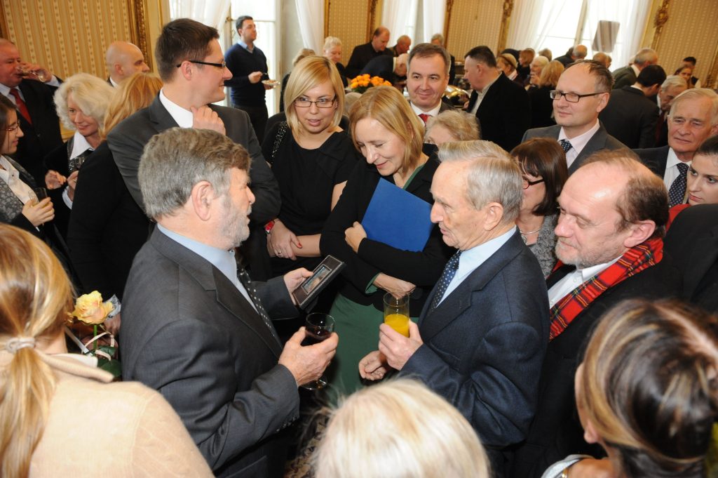 Galeria zdjęć z uroczystości wręczenia dyplomu doktora honoris causa Uniwersytetu Warszawskiego
