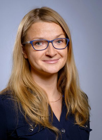 dr Agnieszka Bejma, prof. ucz.