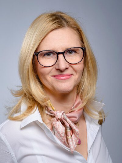 Fotografia portretowa: dr hab. Izolda Bokszczanin-Gołaś
