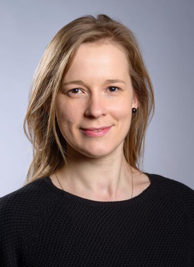 dr Magdalena Dobrowolska-Opała