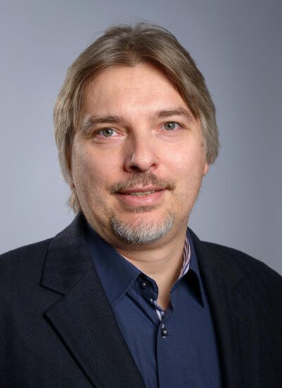 dr hab. Wojciech Lewandowski