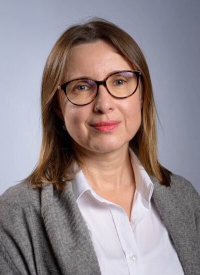 dr Mariola Kordas-Surowiec