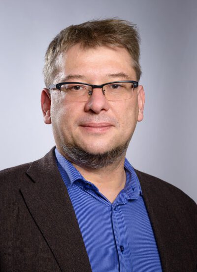 dr hab., prof. uniwersytecki Piotr Załęski