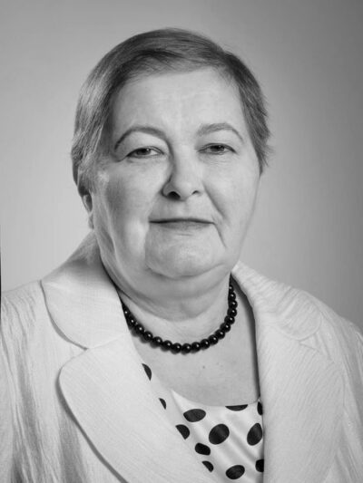 Fotografia portretowa: prof. dr hab. Izabela Malinowska, prof. ucz.