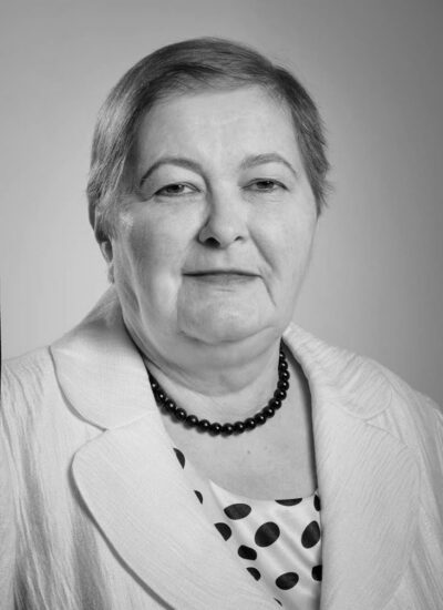 prof. dr hab. Izabela Malinowska, prof. ucz.