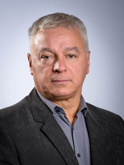Fotografia portretowa: prof. dr hab. Tomasz Żyro, prof. ucz.