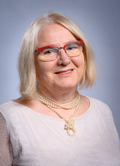 prof. dr hab. Ewa Stasiak-Jazukiewicz, prof. ucz.