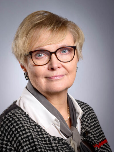 Fotografia portretowa: prof. dr hab. Barbara Szatur-Jaworska, prof. ucz.