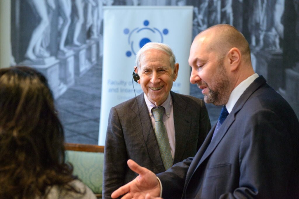 Galeria zdjęć z uroczystości upamiętnienia pierwszej rocznicy śmierci prof. Szewacha Weissa - wykład prof. Shlomo Ben Ami