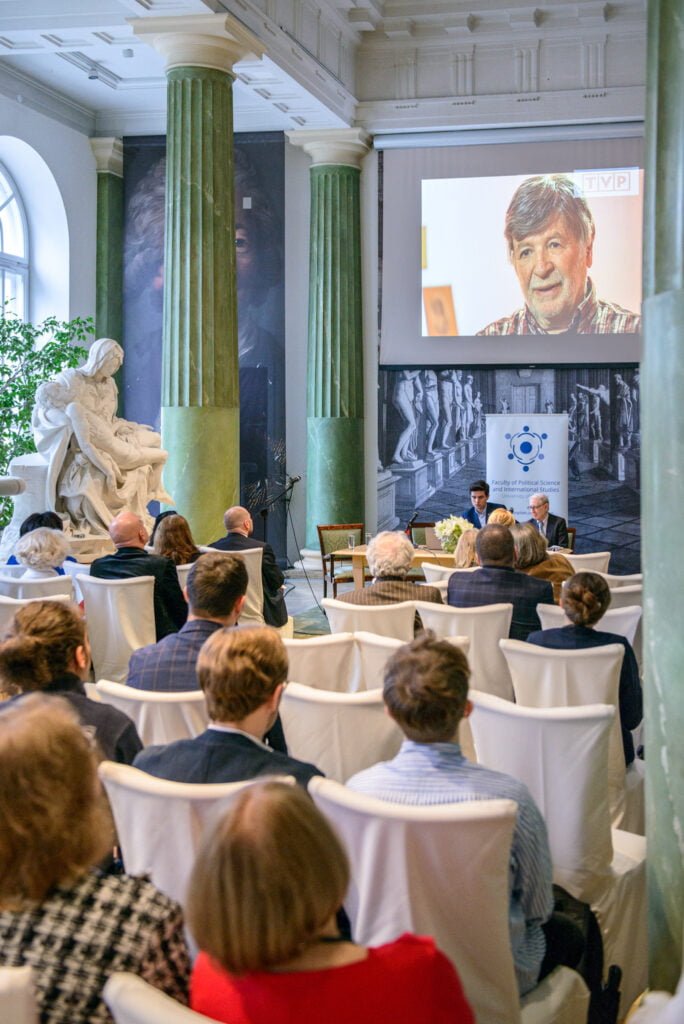 Galeria zdjęć z uroczystości upamiętnienia pierwszej rocznicy śmierci prof. Szewacha Weissa - wykład prof. Shlomo Ben Ami