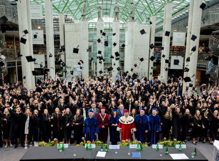  Nowy rozdział. Graduacja Absolwentek i Absolwentów WNPiSM2026